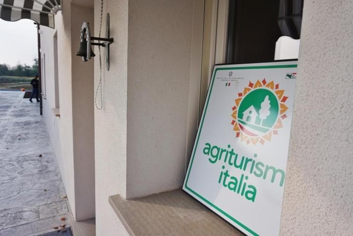 Agriturismo Campogrande Carpaneto Piacentino Екстериор снимка